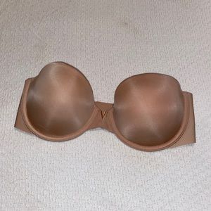 Victoria’s Secret strapless nude bra